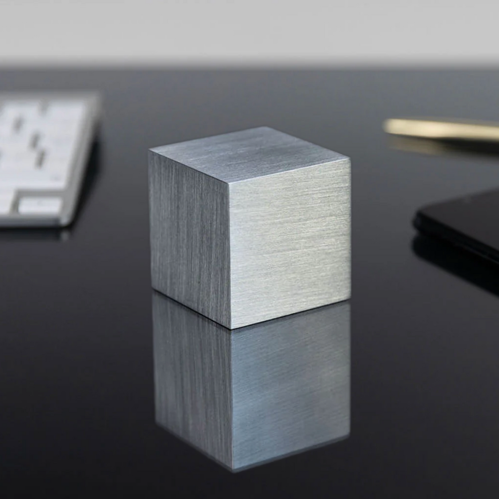 1 kg Aluminium Cube (~69mm x 69mm x 69mm)
